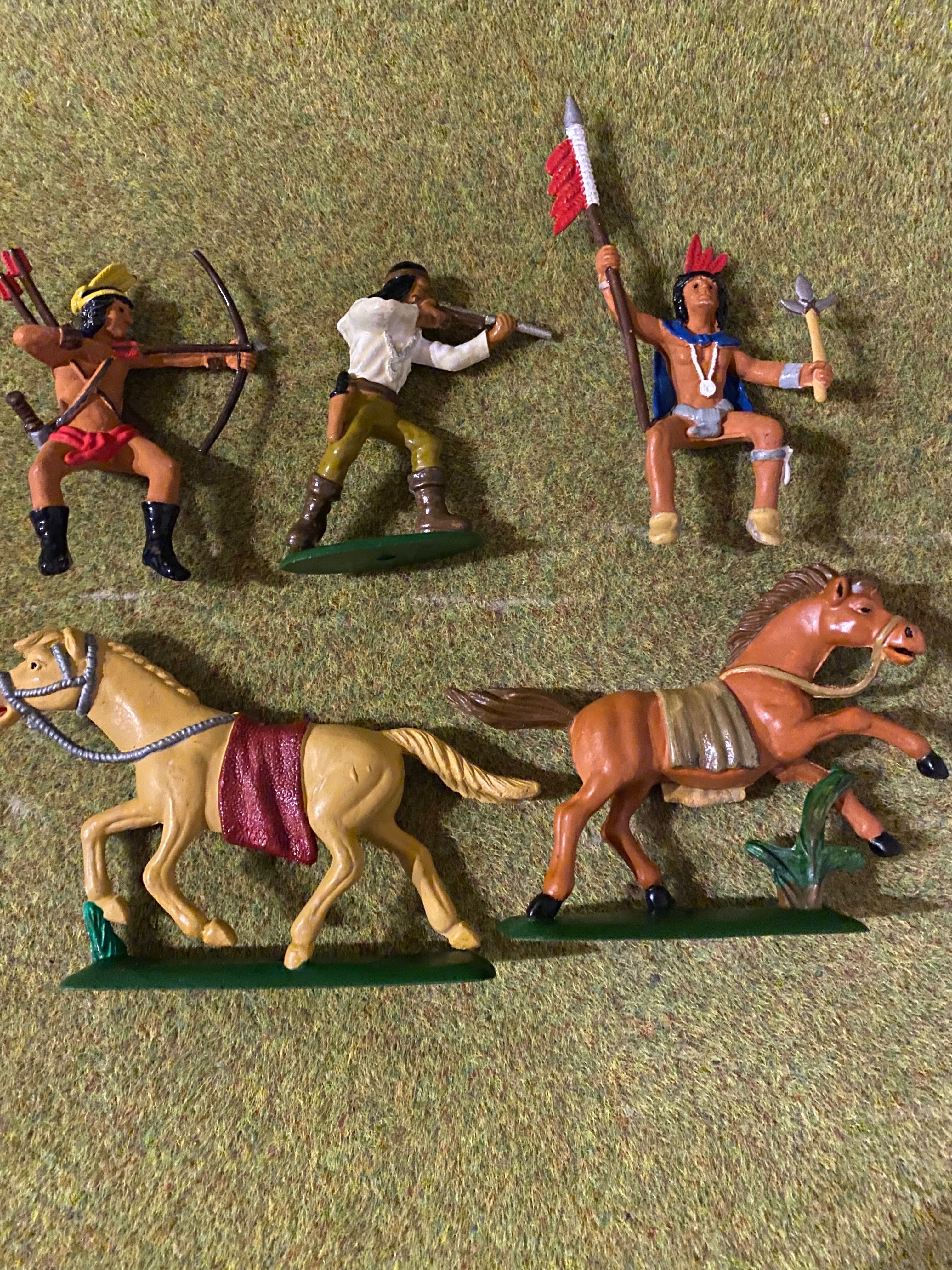 Cowboys e Índios da marca Gulliver