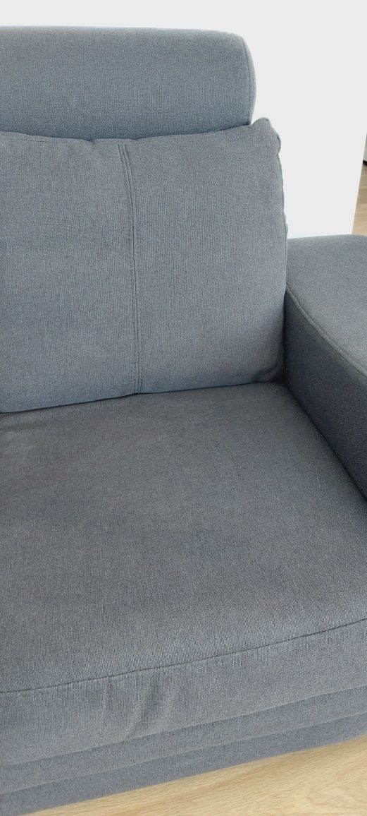 Duża elegancka sofa z funkcją spania