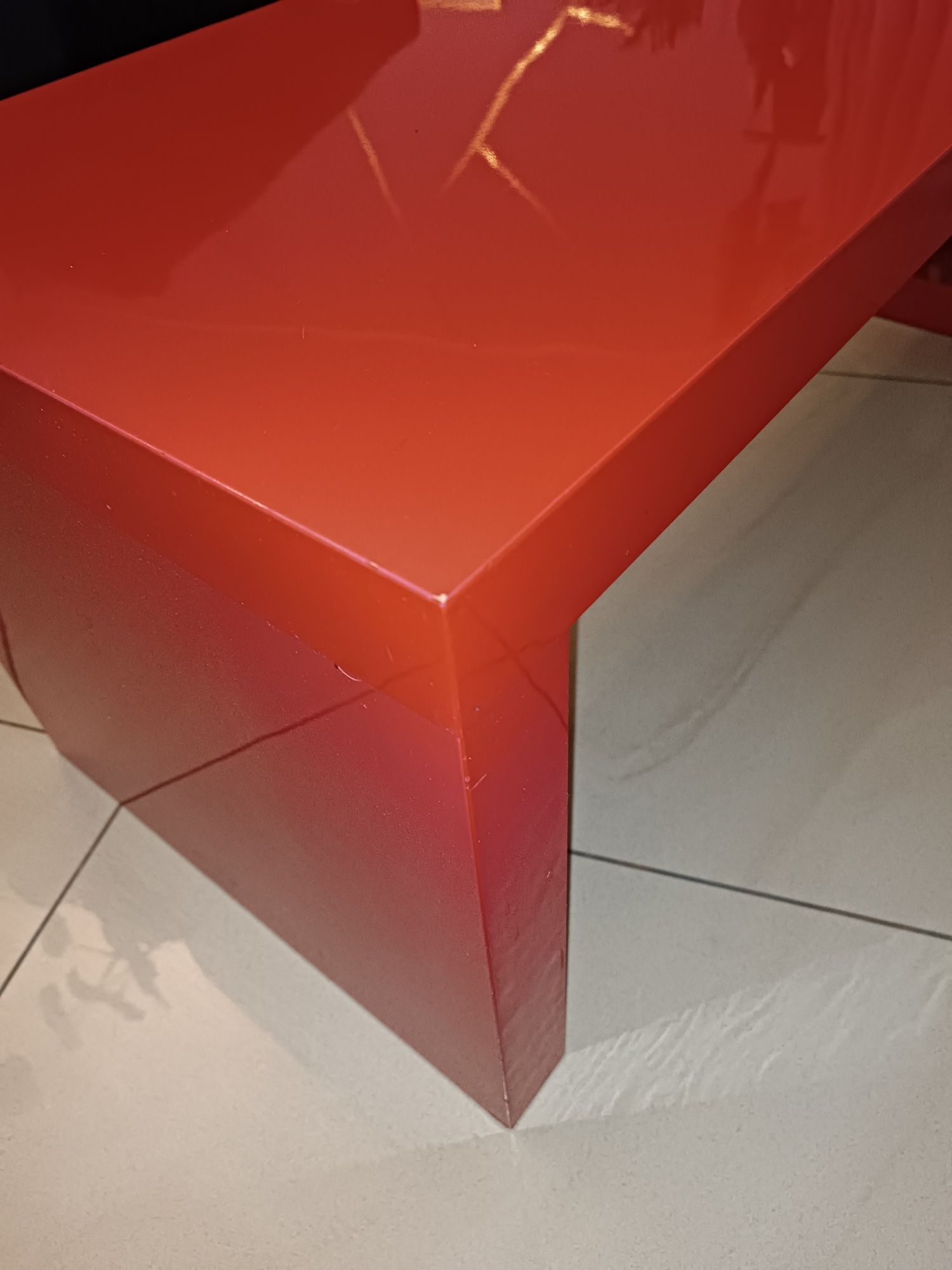 Stolik kawowy Ikea czerwony lakier połysk