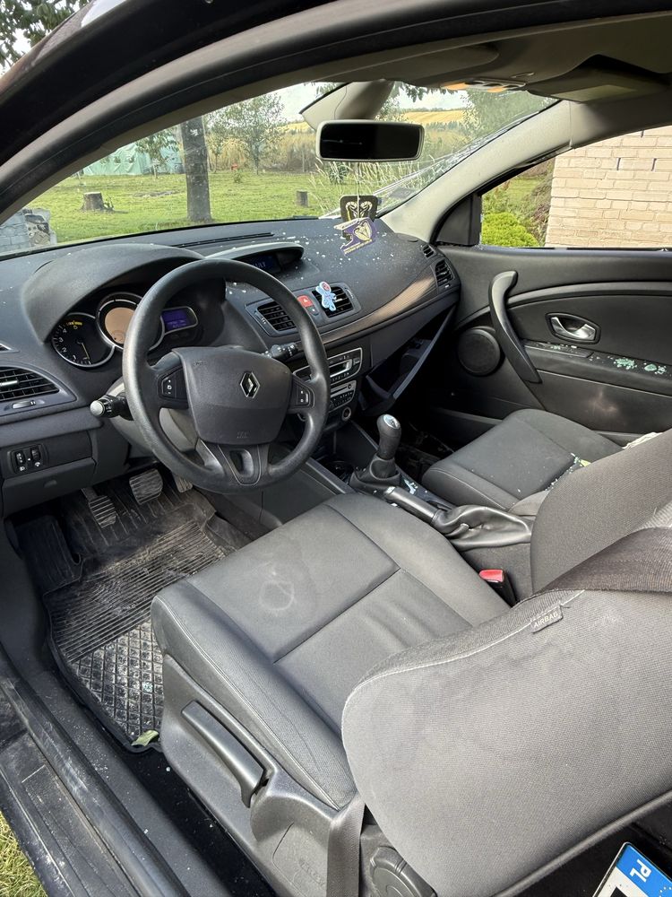 Renault Megane III Coupe 1.5 dCi 2010 • powypadkowe