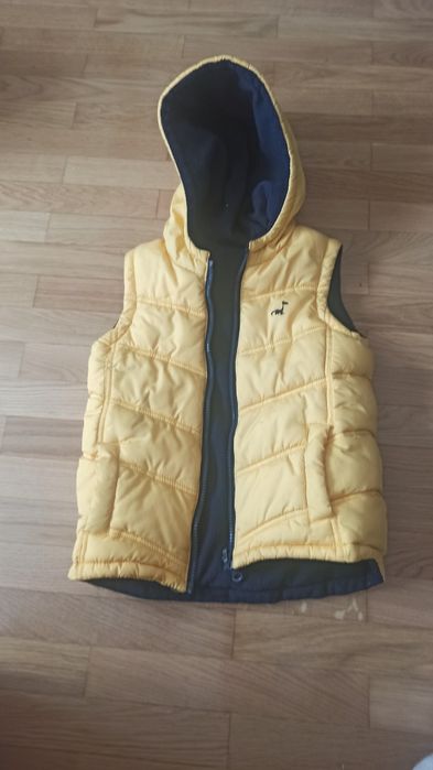 Sprzedam bezrękawnik  na 3/4 lat