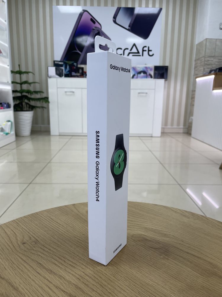 Смарт-годинник Samsung Galaxy Watch 4 40mm Black