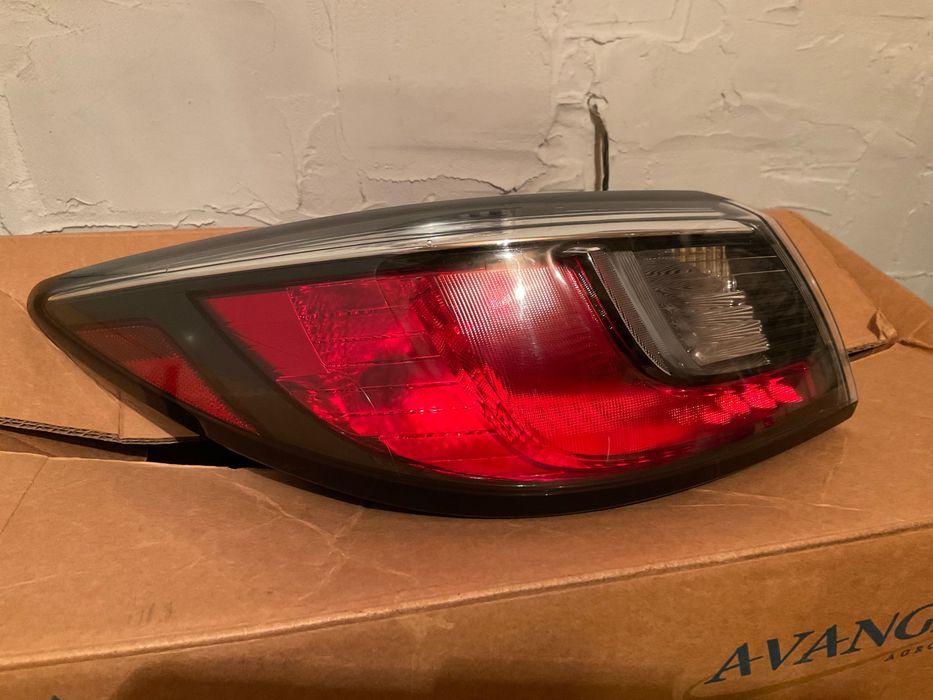 Toyota Yaris iA USA Ліхтар задній лівий Оригінал ОЕМ