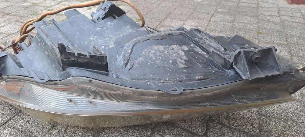 Lampa lewa przód Mazda 3 BL