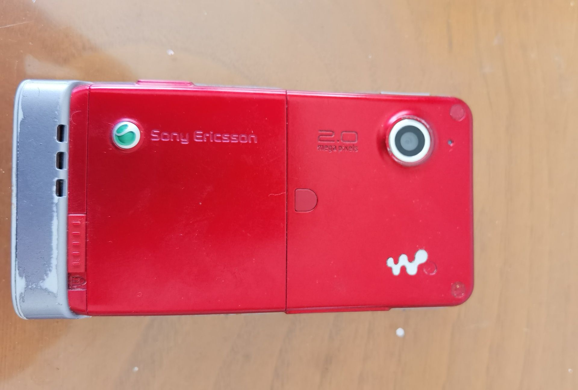 Sony Ericsson W715 e Nokia