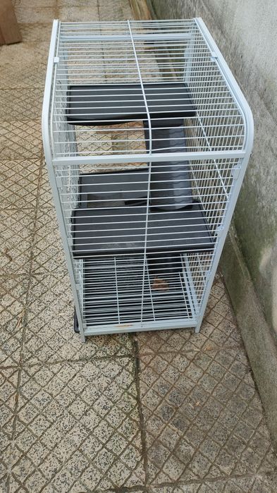 Gaiola nova para furões