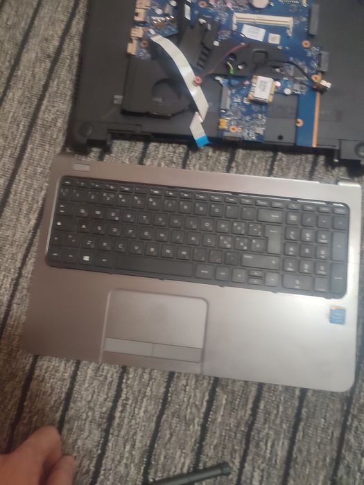 Продам ноутбук hp 250 g3