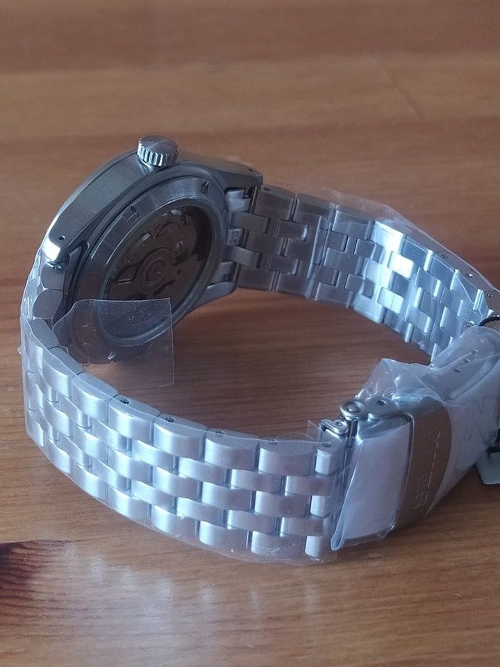 *NOVO* Seiko SSK023K1 GMT (39,5 mm)