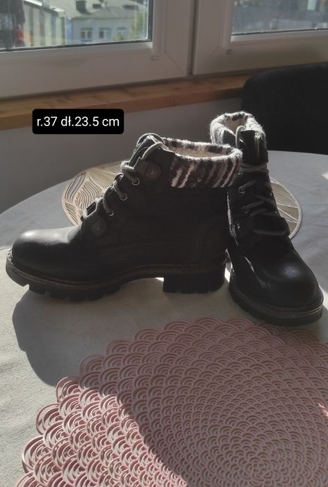 Buty zimowe firmy Pavers rozmiar 37