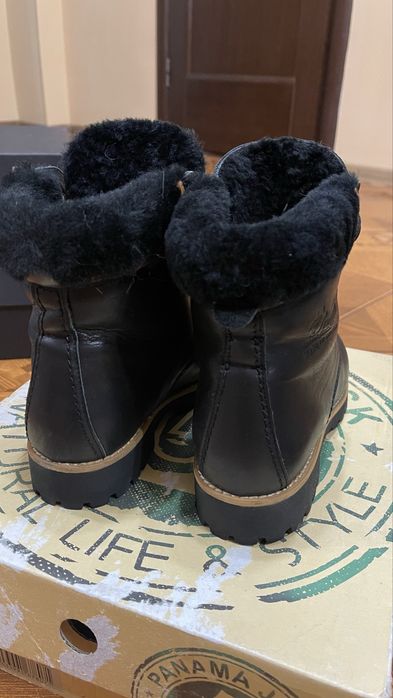 Зимові шкіряні черевики  Panama Jack 36р