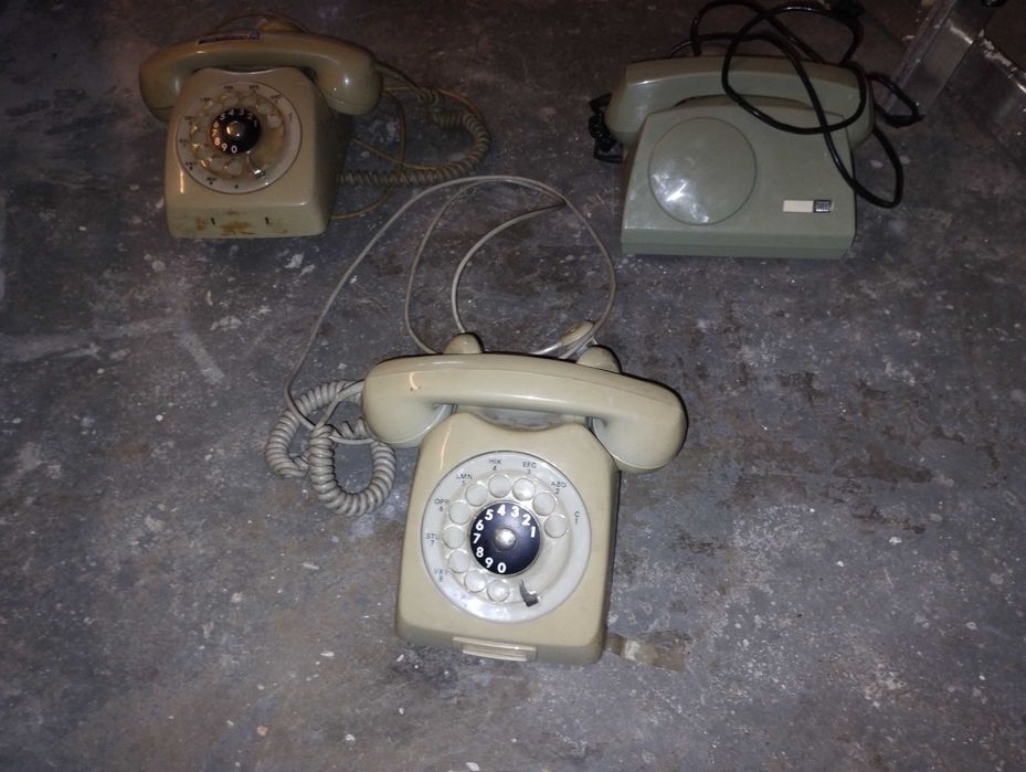 Telefon stacjonarny z PRL