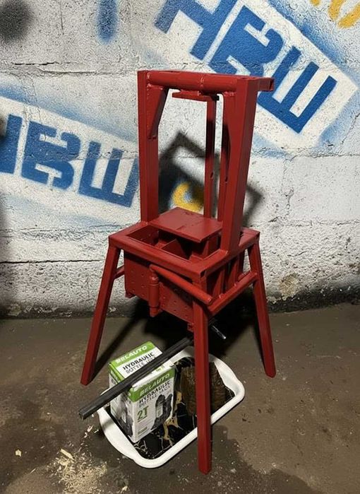 Пресс для брикетов Прес для виготовлення паливних брикетів