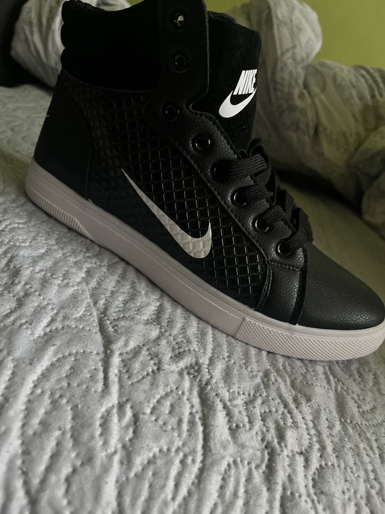 Czarne Buty Nike SnEakersy Rozmiar 41