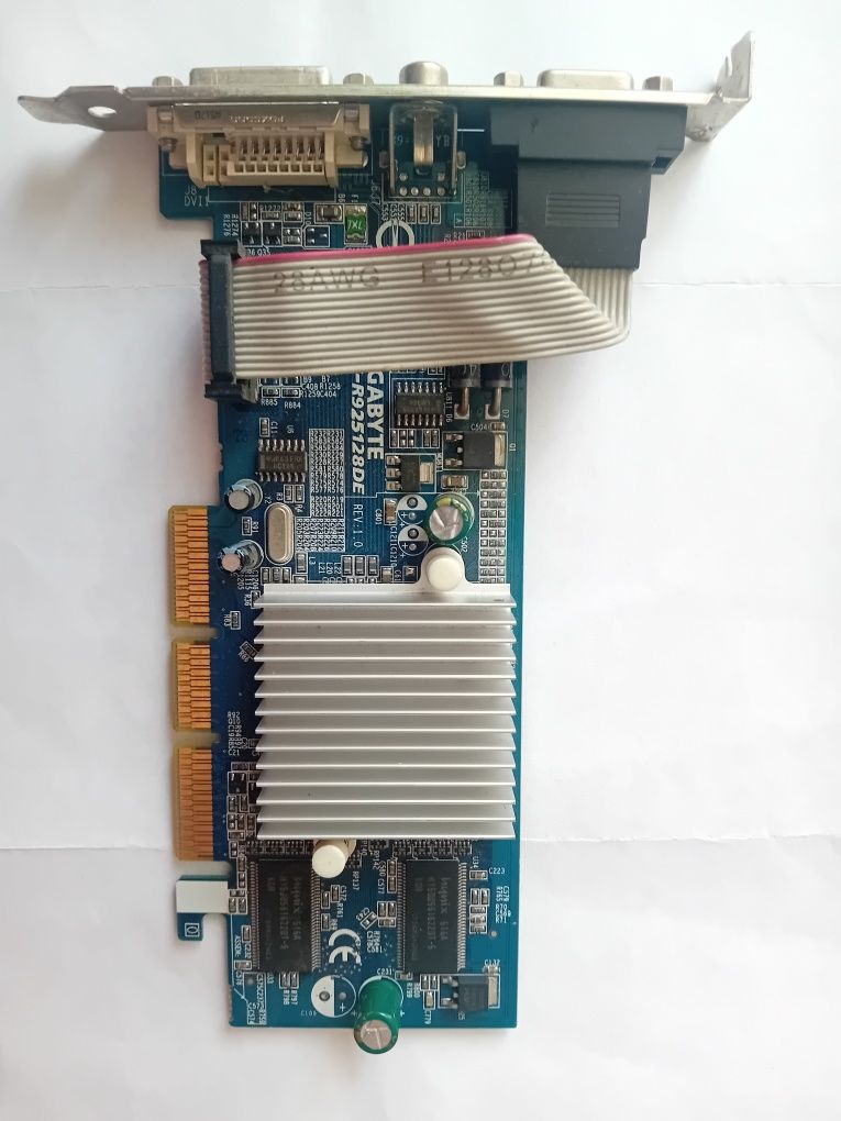 Karta graficzna gigabyte gv-R925128DE
