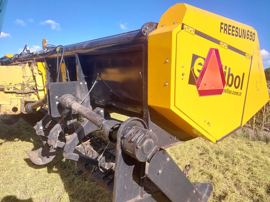 Przystawka do słonecznika new holland class case zamienie