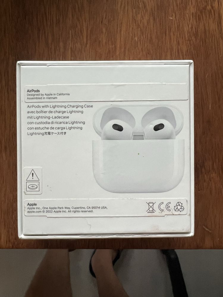 Apple AirPods 3 with Lightning Charging Case