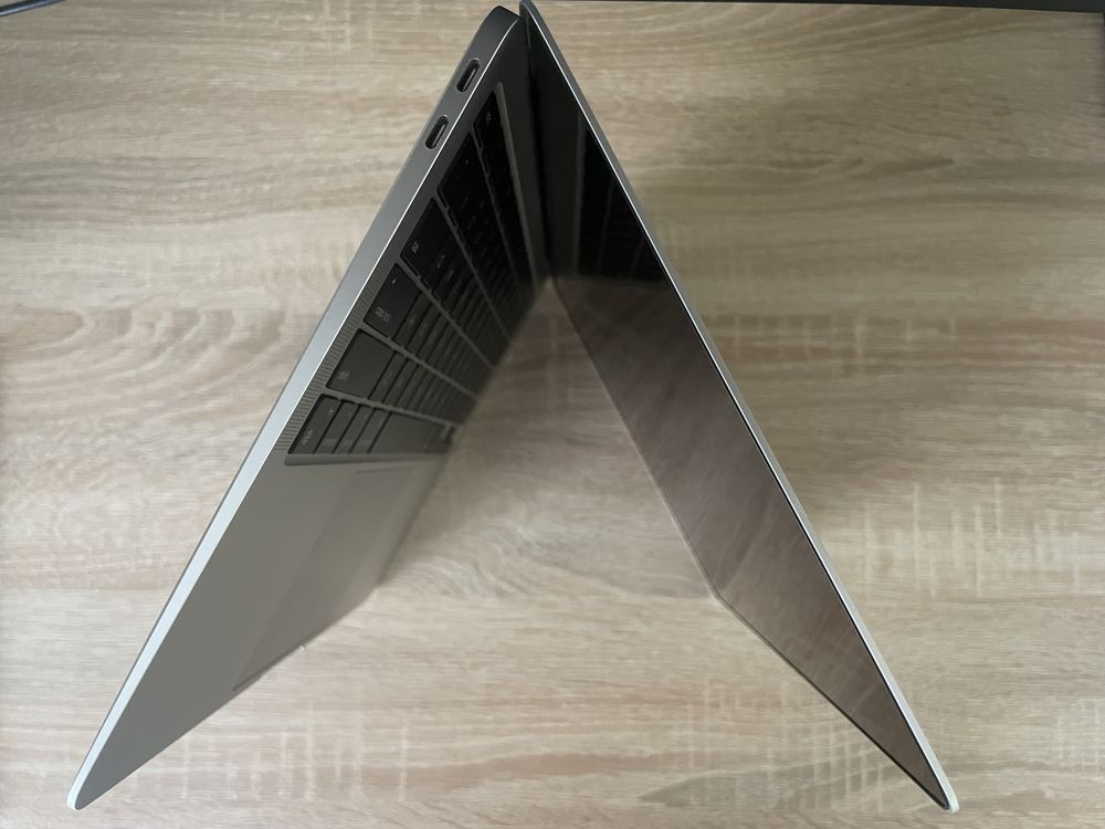 MacBook Air M1 8/256GB - чудовий стан, без привʼязок, готовий до праці