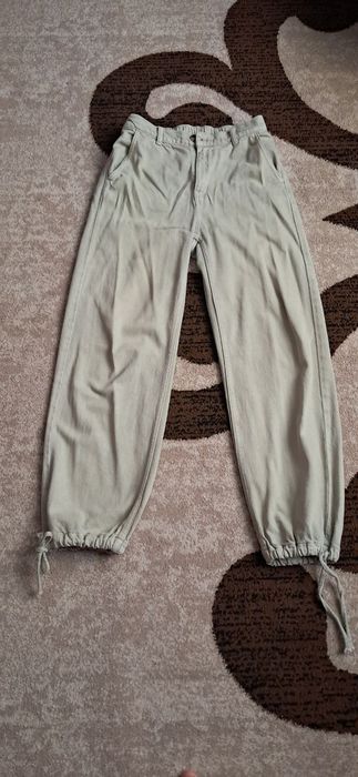 На дівчинку 26р.