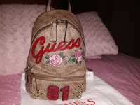 Mochila Guess (logótipo bege)