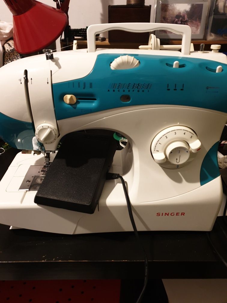 Máquina de costura Singer
