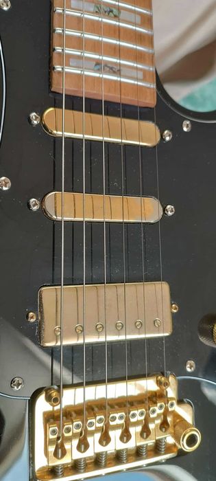 Ibanez THBB10 - sygnatura Tim Henson