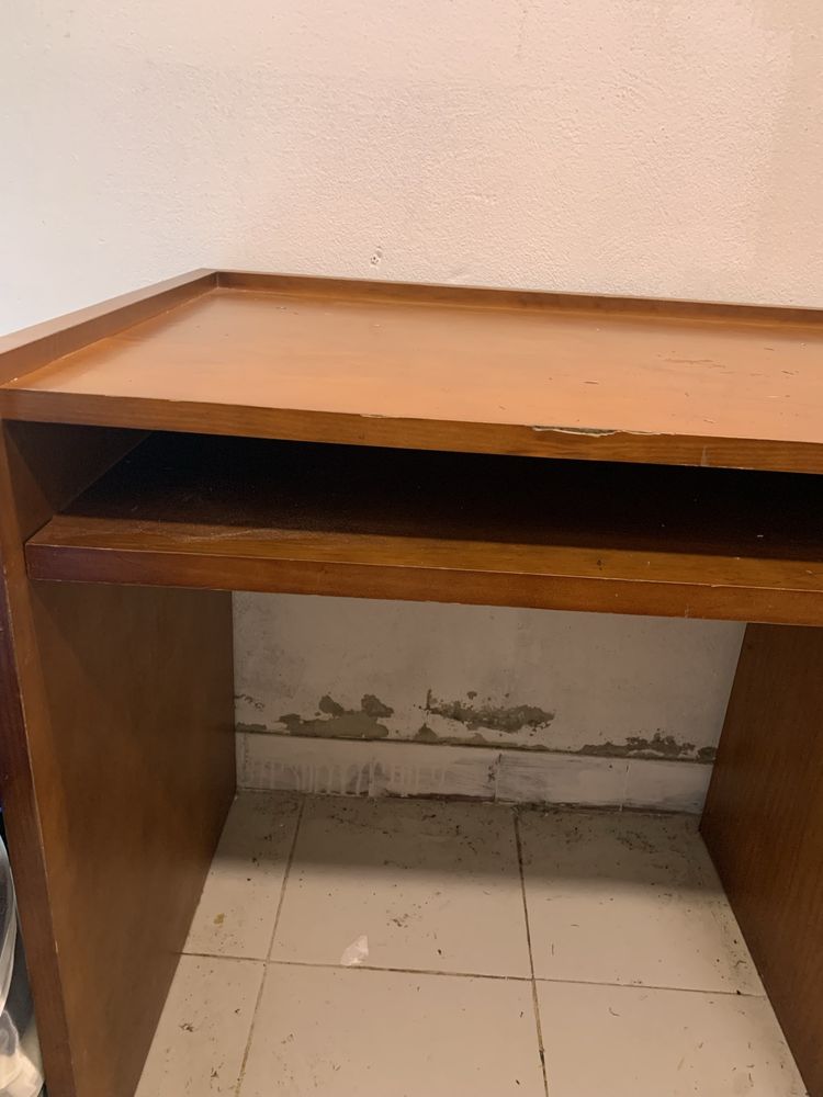 Secretaria em madeira maciça