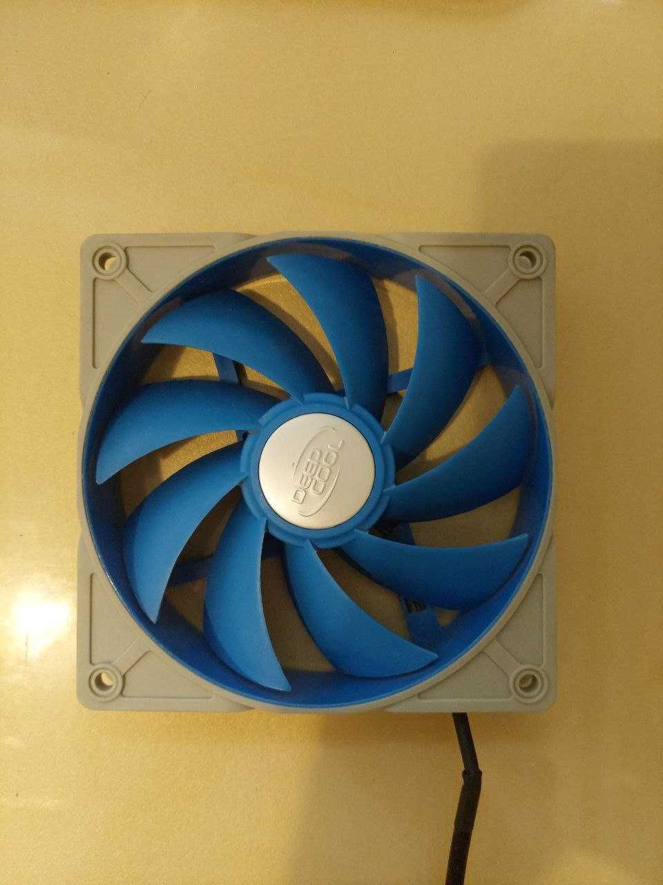 Кулер Deepcool UF 120