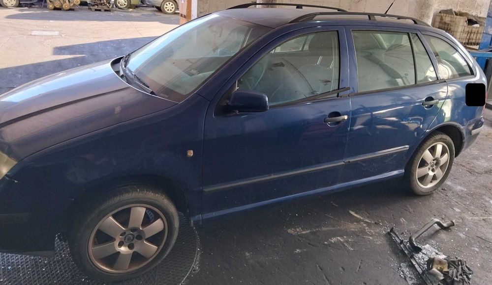 Skoda Fabia para peças