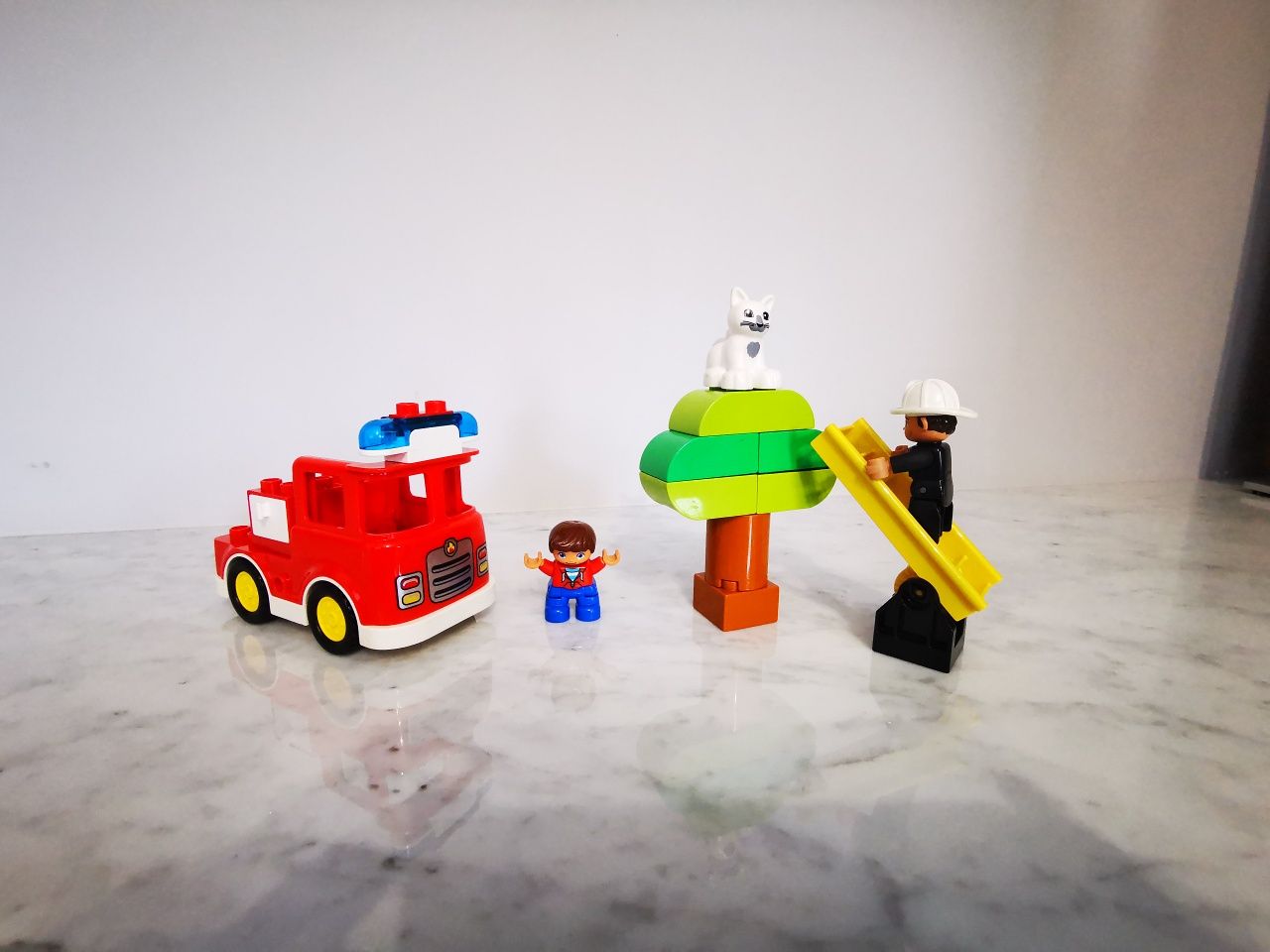 Lego DUPLO Straż Pożarna - wóz strażacki.