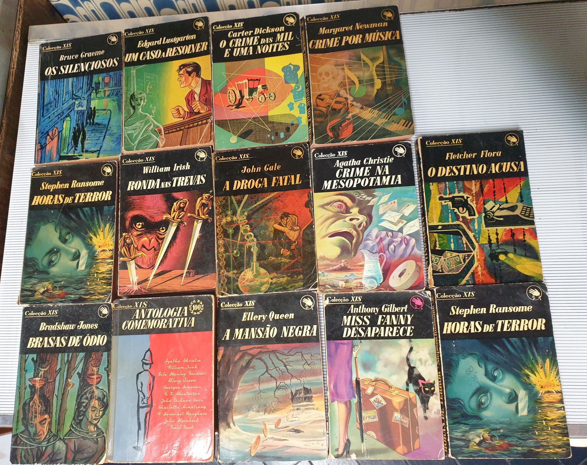 Livros antigos da colecção xis