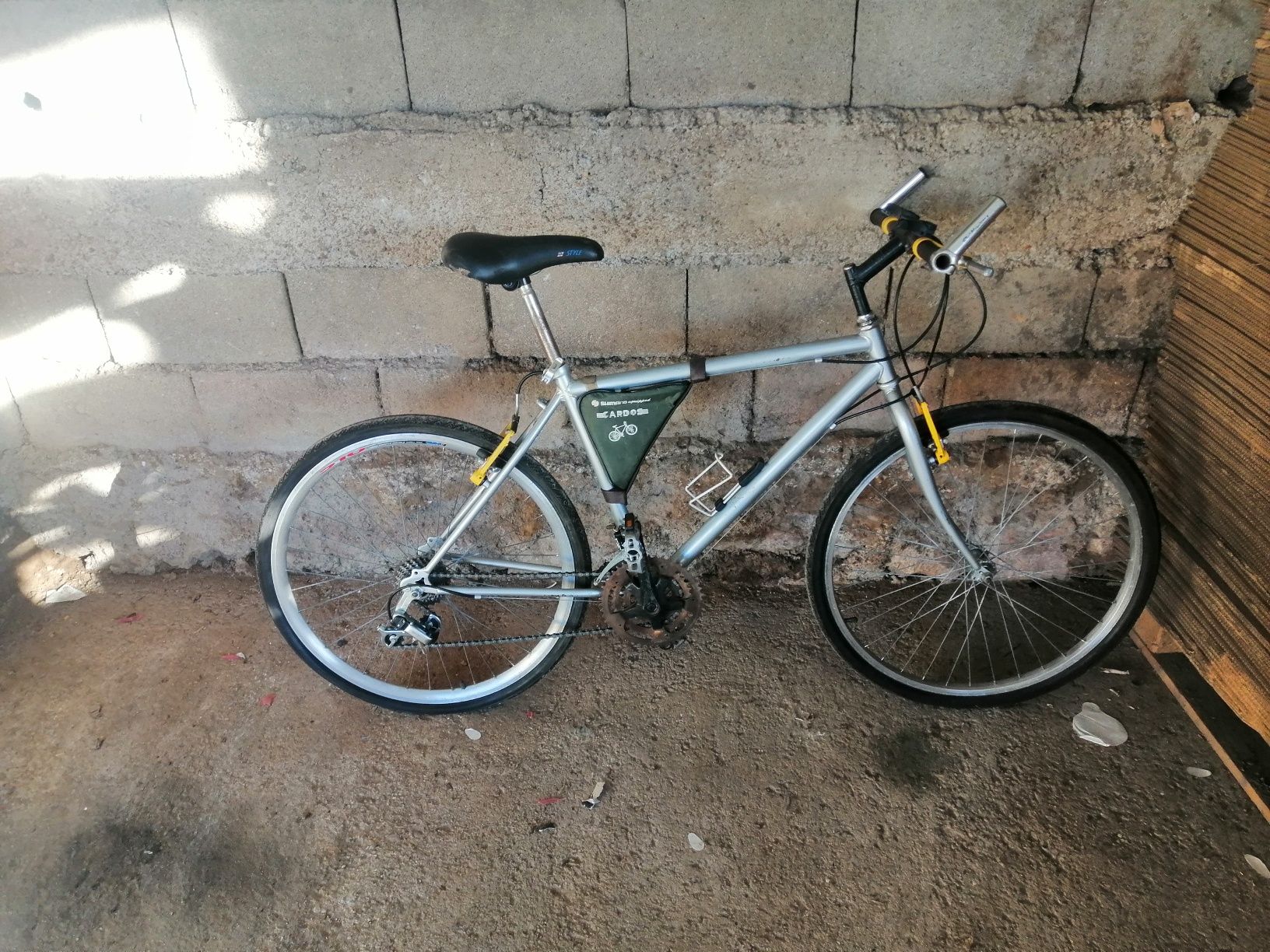 Bicicleta de estrada kalloy alumínio vintage