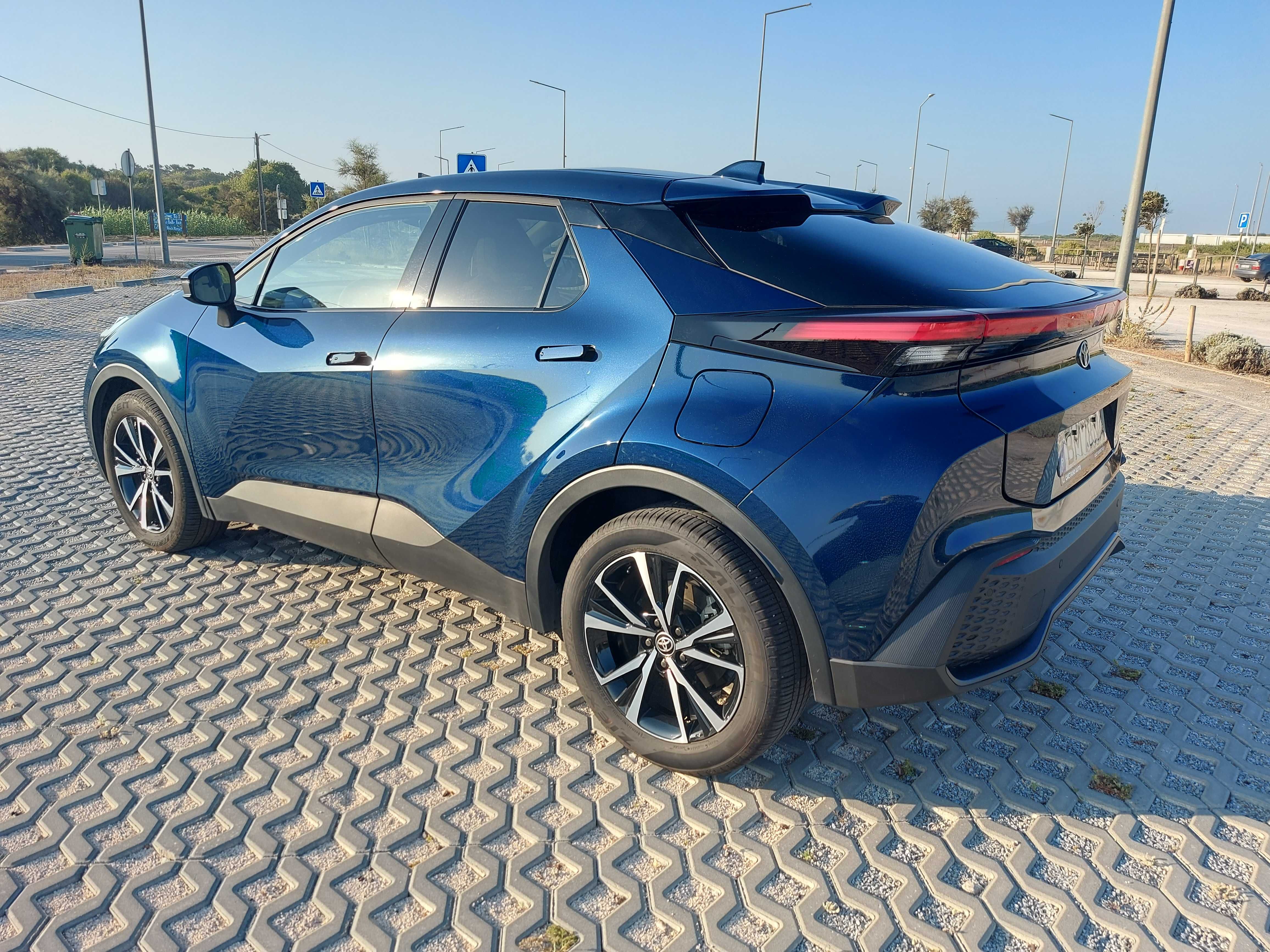 Toyota  CHR  Business - 2.0  Plug In  223 cv  07/ 2024