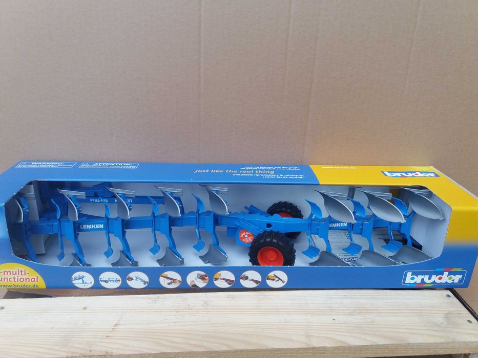 Іграшки брудер. Сівалка Брудер. Bruder іграшки. оприскувач Bruder