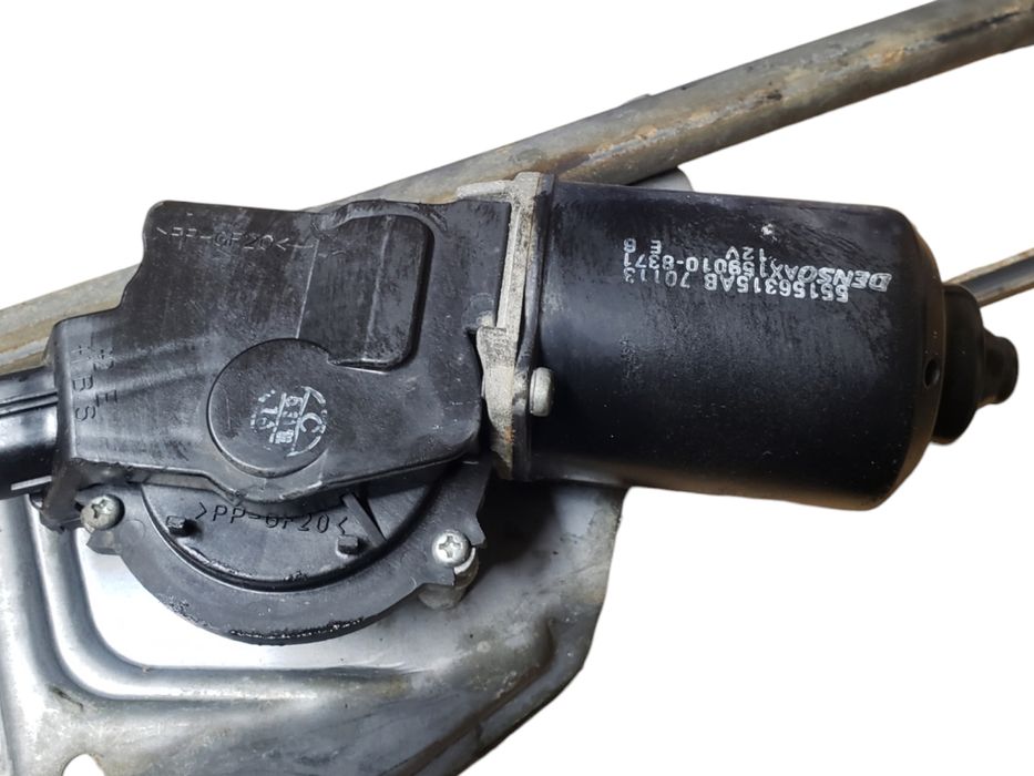 Трапеция дворников в сборе с моторчиком правый руль Jeep разборка