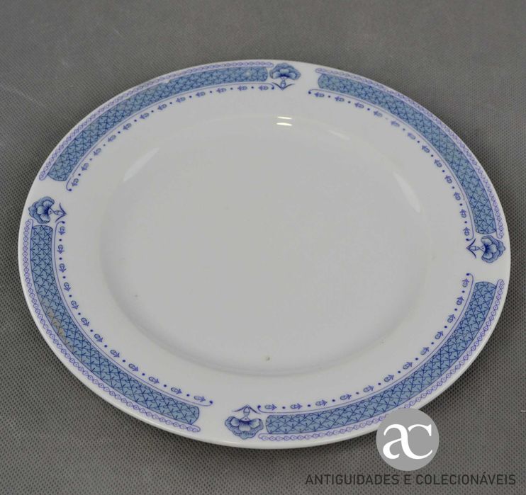 Conjunto de 3 pratos Porcelanas JDR