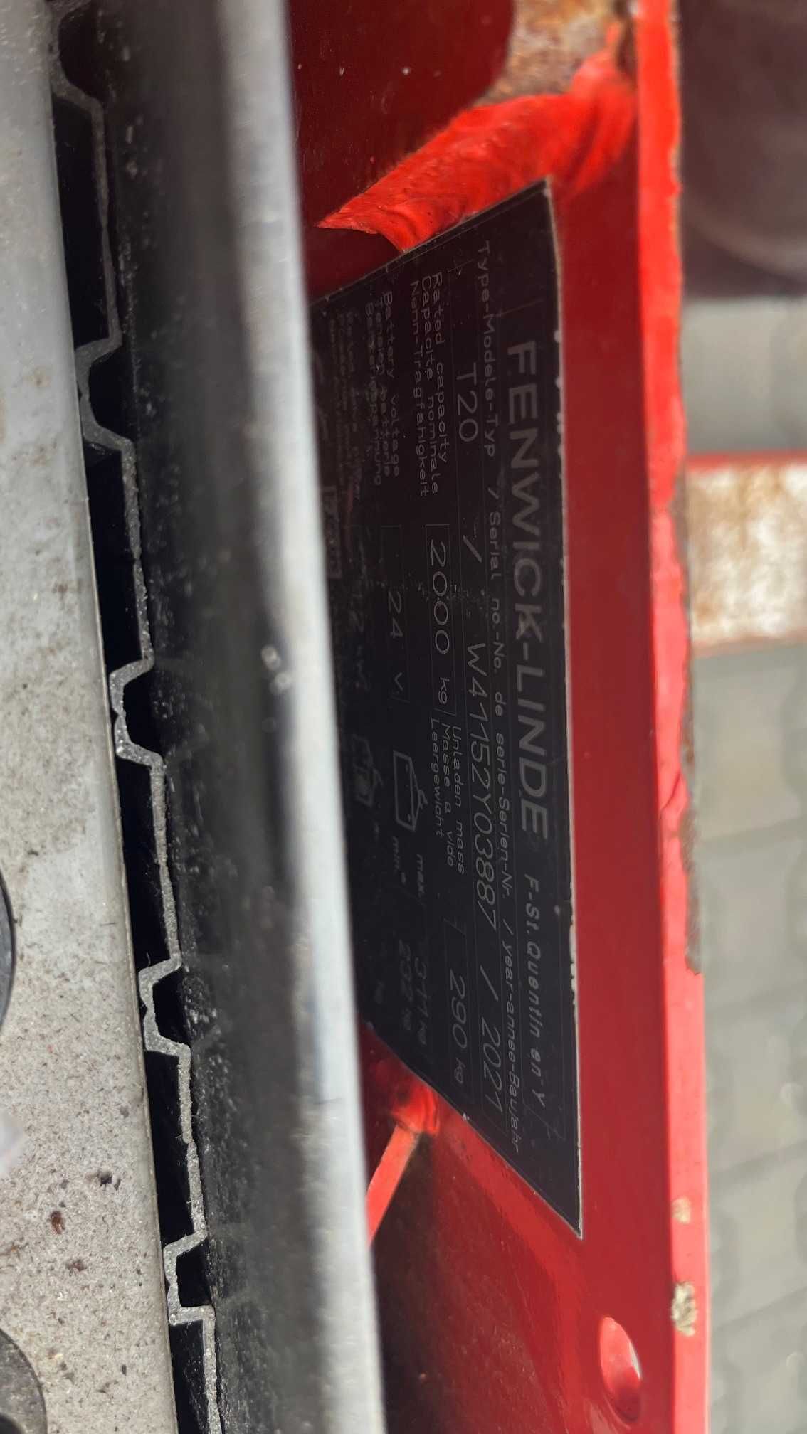 Wózek paletowy elektryczny LINDE T 20 udzwig 2 t