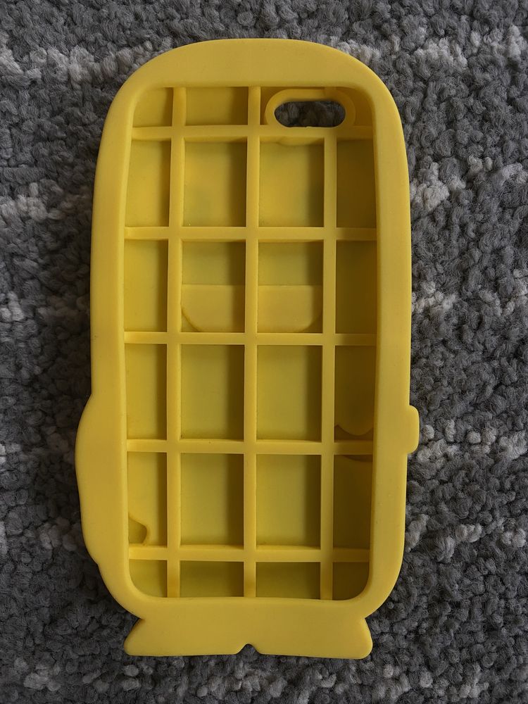 Etui minionek na iphone 6 plus