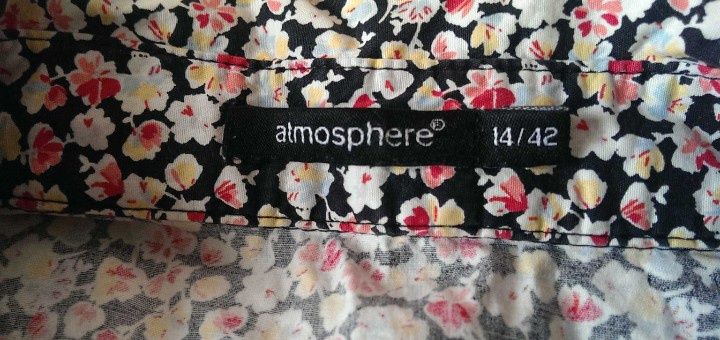 Жіноча літня теніска.