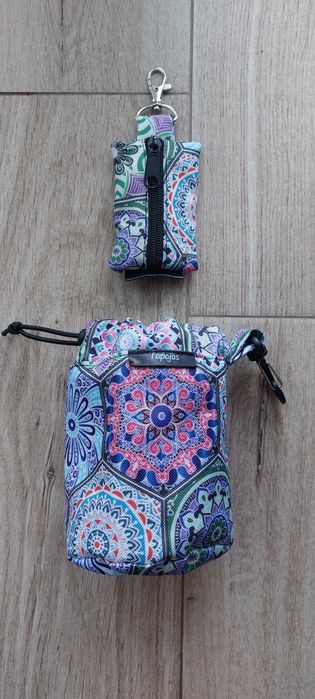 Zestaw na spacer z psem: saszetka na smakołyki + etui na worki