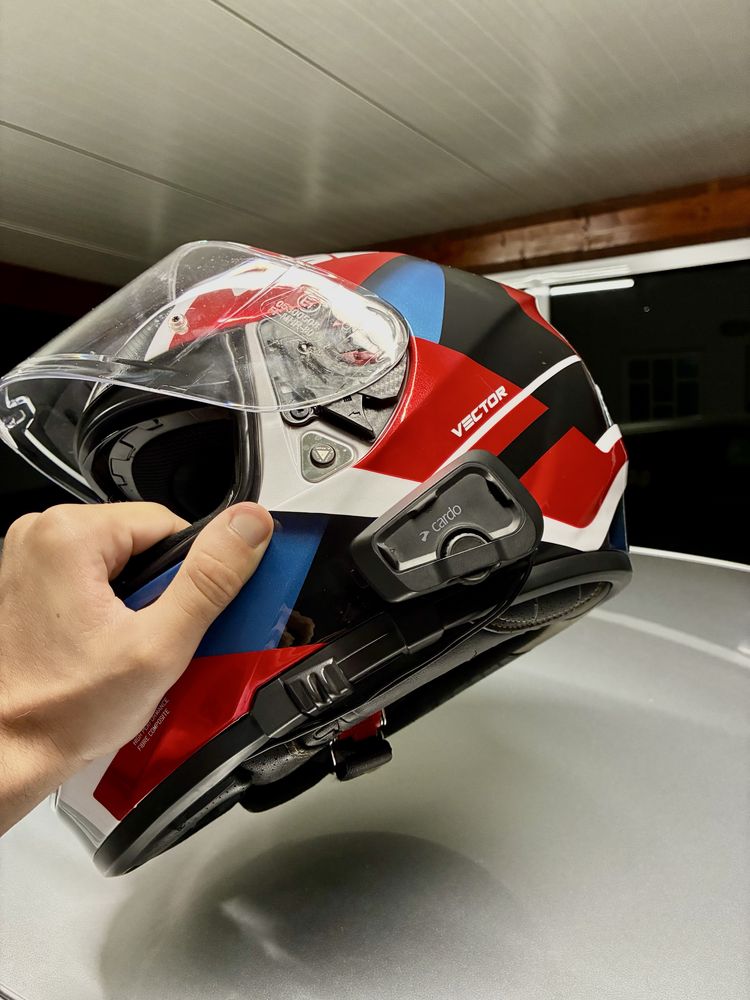 Capacete LS2 Vector com Intercomunicador Cardo Freecom