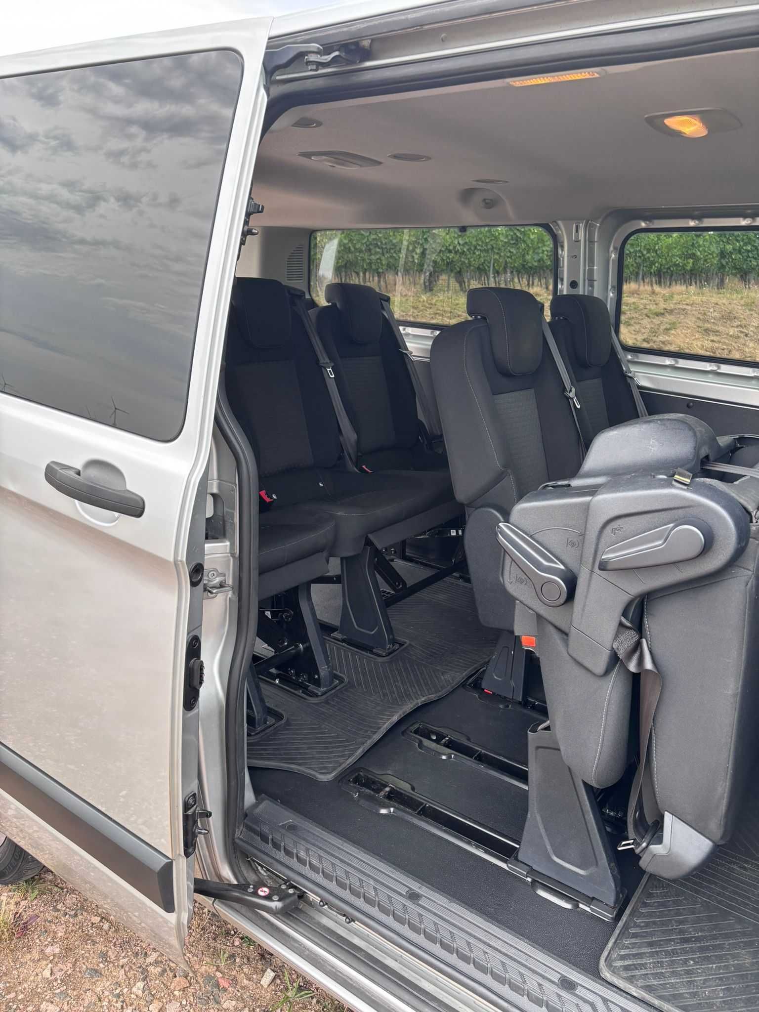 Ford Transit Custom Kombi 2018r. 2.0 TDCi 9 Osobowy Long