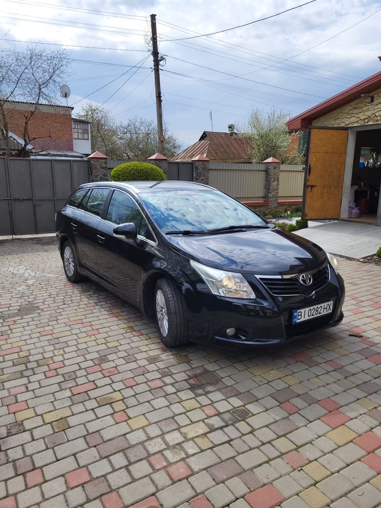 Продам Toyota avensis