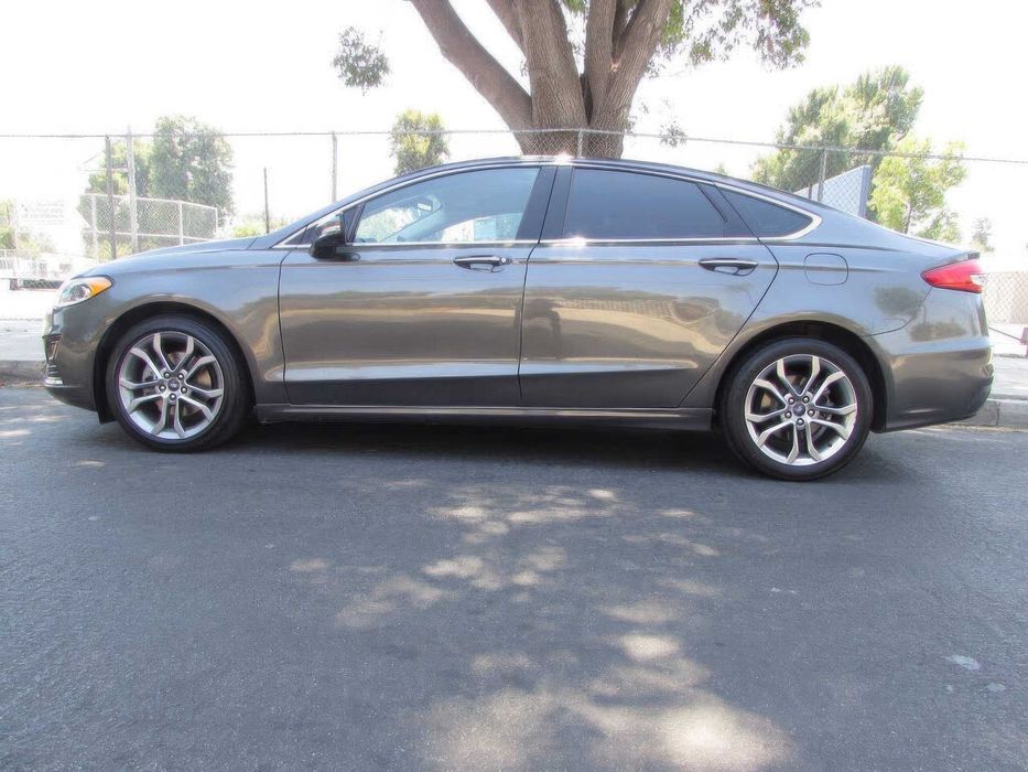 Ford Fusion SEL      2019