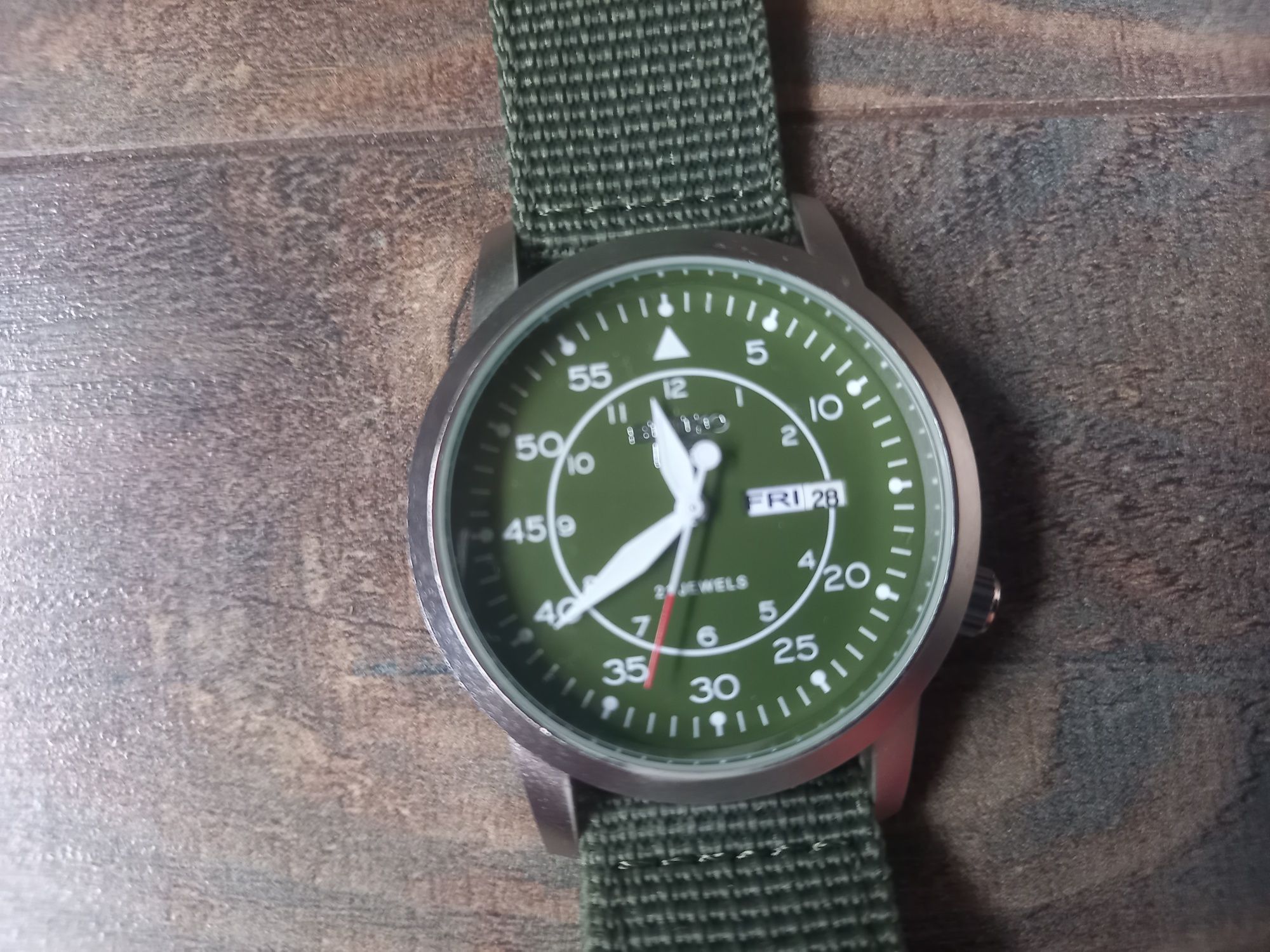 Nowy Zegarek Wojskowy Pasek Parciany Zielony Oliwkowy Seiko