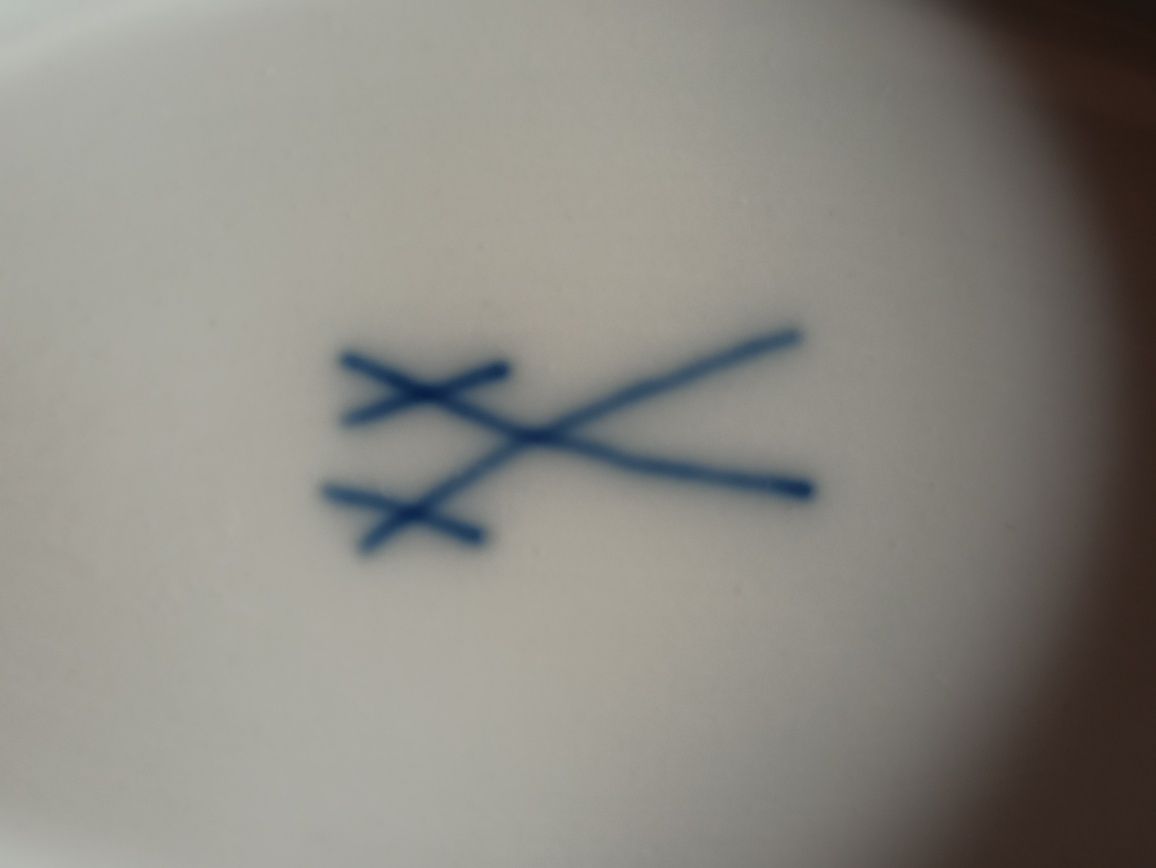 Porcelana MEISSEN Sosjera Królewska Manufaktura Porcelany RÓŻE Miśnia