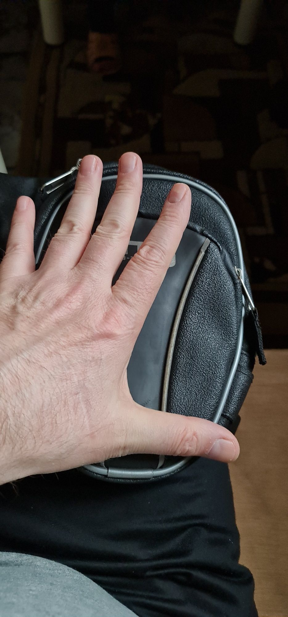 Torba na biodro wodoodporna dla motocyklisty i nie tylko okazja