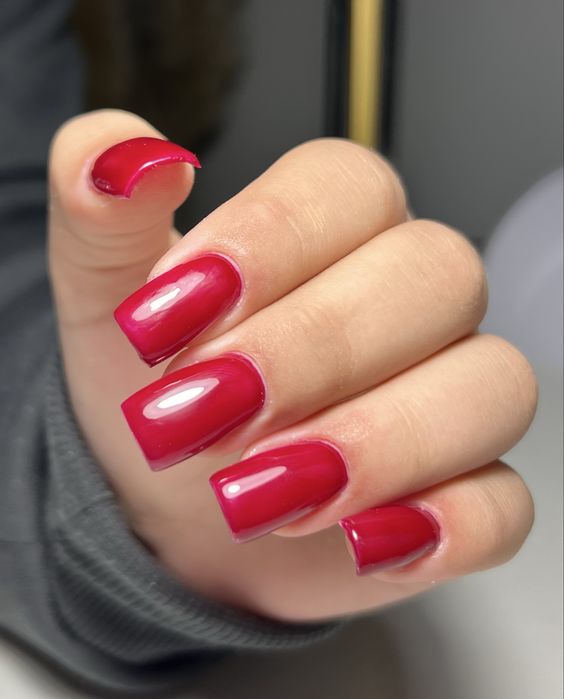 Манікюр/педикюр , нарощування вій , ламі вій/брів