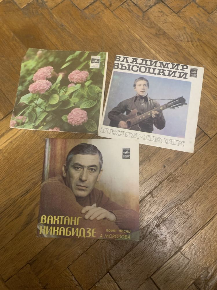 Пластинка, грамофон, музика ссср , касета