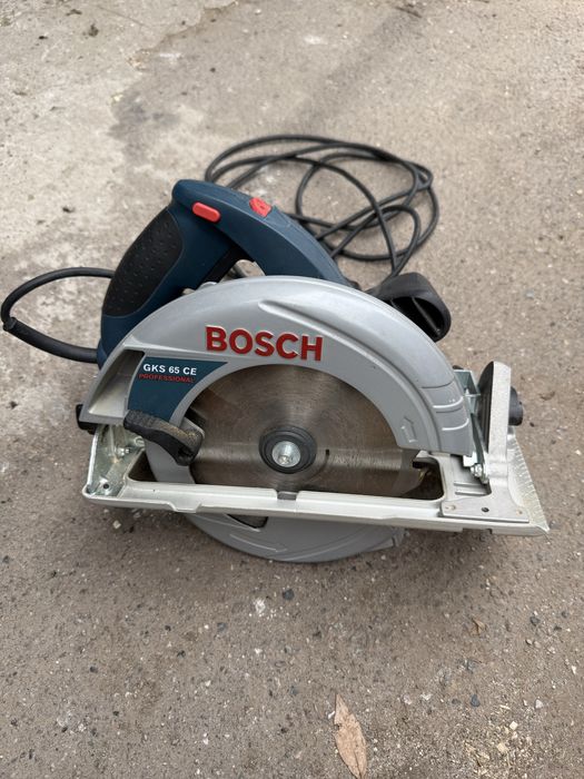 Торцовочная пила Bosch