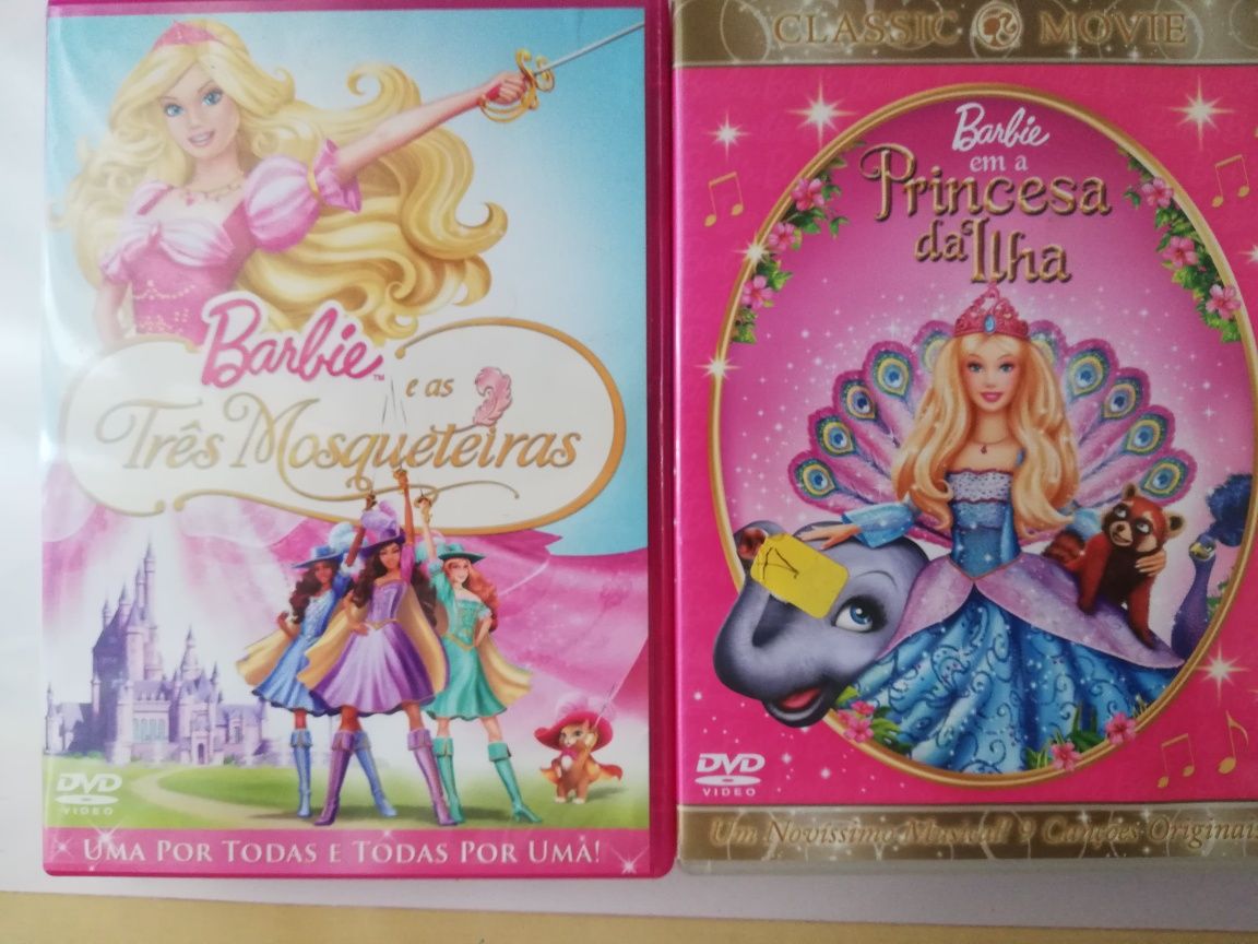 23 DVDs de animação Infantil Barbie e outros